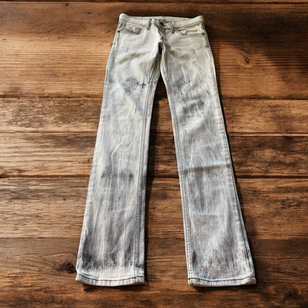 Authentic Diesel vintage acid wash low rise Livy Denim Jeans